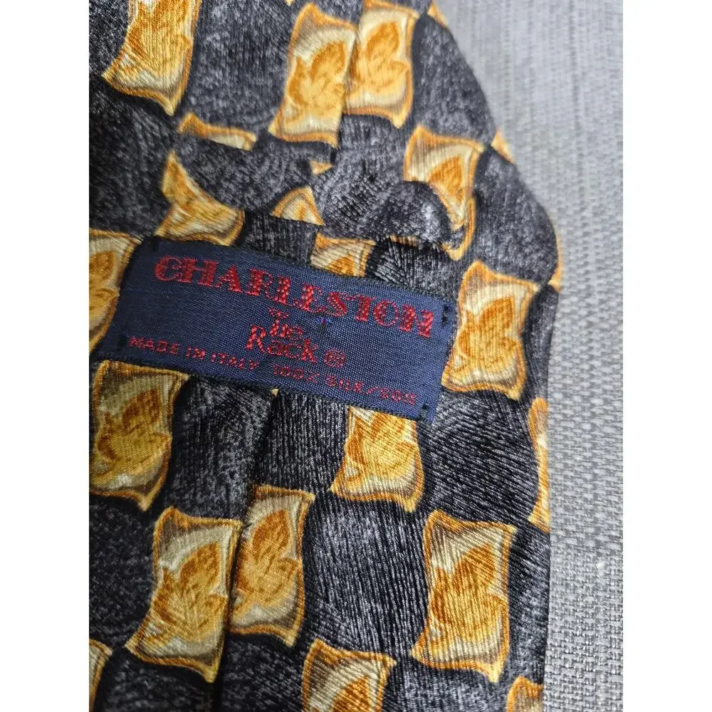 Charleston The Rack Tie Mens Gold Silk Geometric Classic Made In Italy Necktie